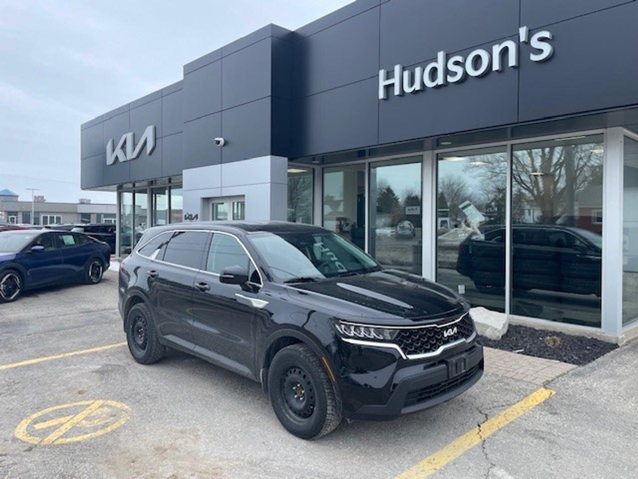 Used 2023 Kia Sorento 2.5L LX+ One Owner | 17