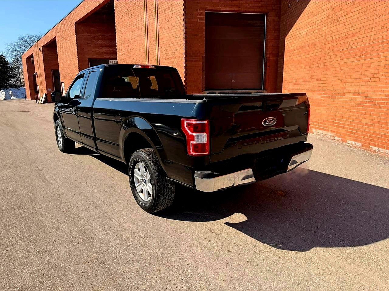 2020 Ford F-150 XLT 4WD SUPERCAB 8' BOX Photo