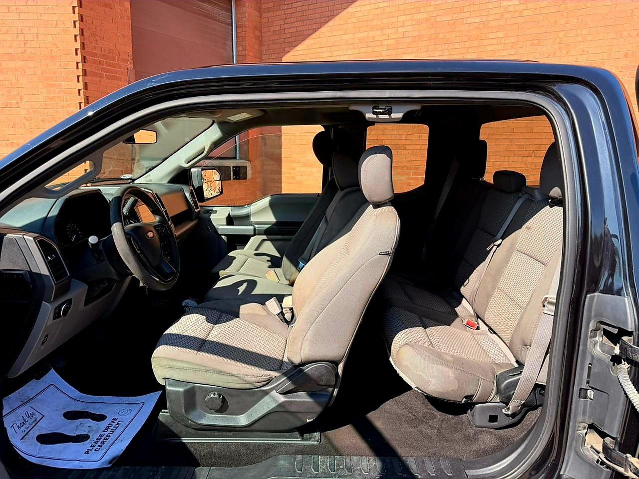 2020 Ford F-150 XLT 4WD SUPERCAB 8' BOX Photo