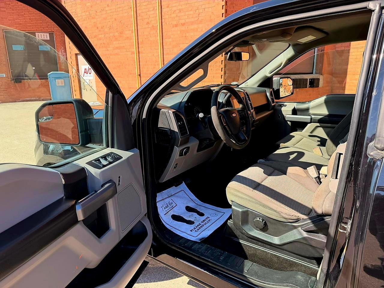 2020 Ford F-150 XLT 4WD SUPERCAB 8' BOX Photo