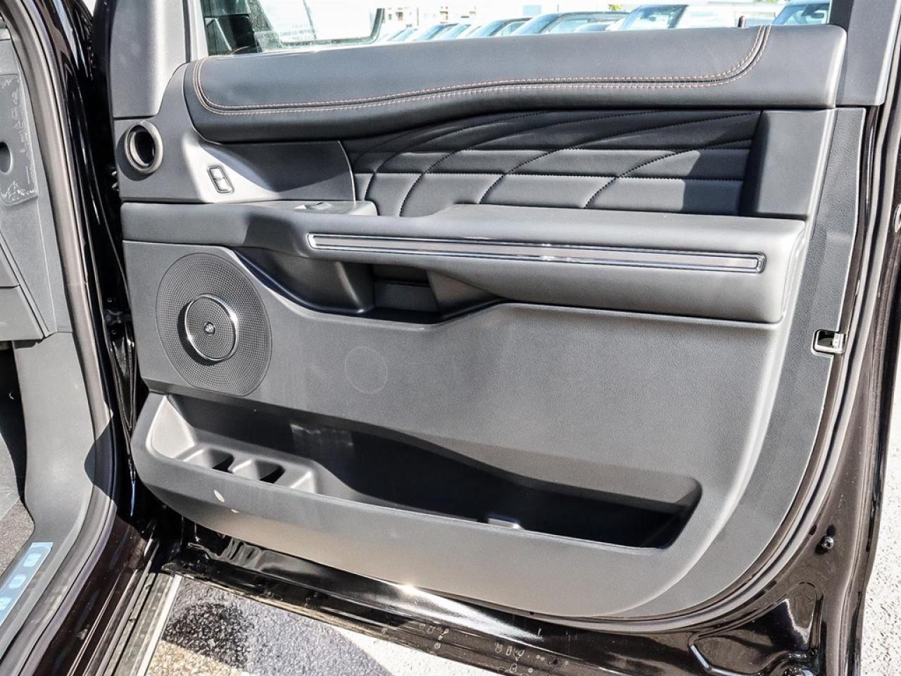 2024 Ford Expedition Max Platinum Max 4x4| BLUE CRUISE| 2ND ROW CAPTAINS Photo