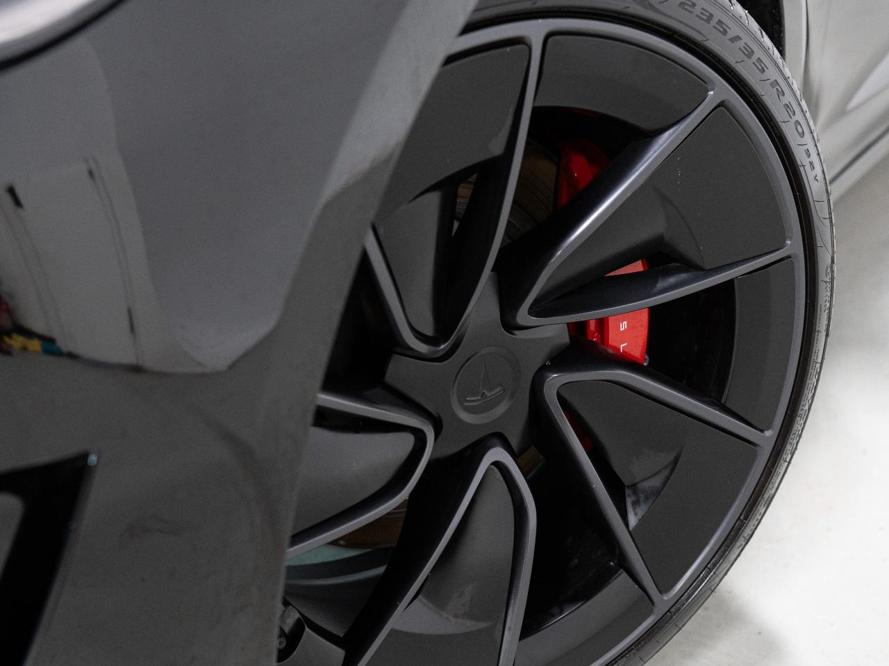 2024 Tesla Model 3 PERFORMANCE | 20 IN Photo