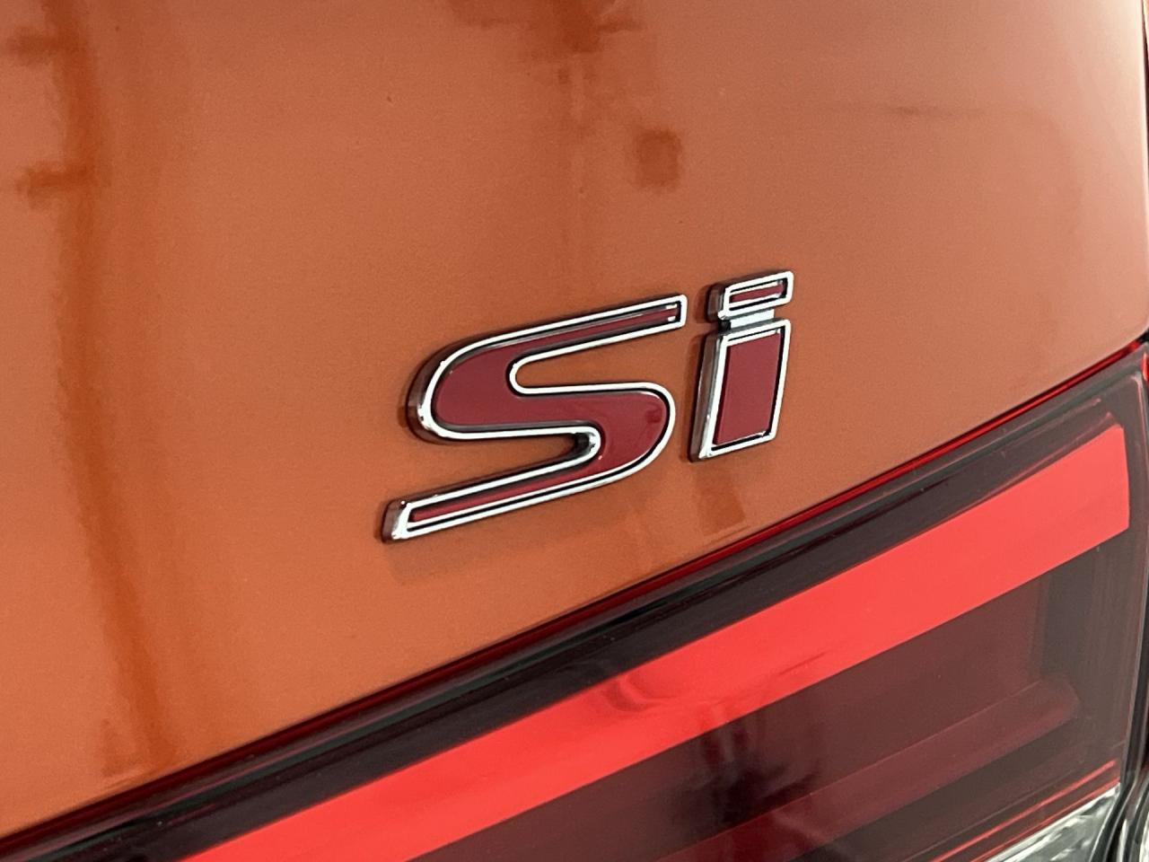 2022 Honda Civic SI | 6-SPEED | 200HP TURBO | SUNROOF | HTD SEATS Photo