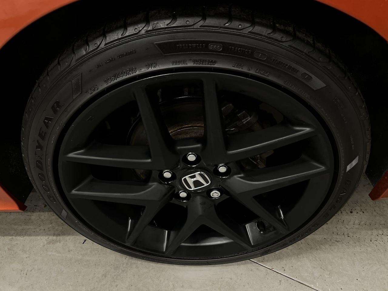 2022 Honda Civic SI | 6-SPEED | 200HP TURBO | SUNROOF | HTD SEATS Photo