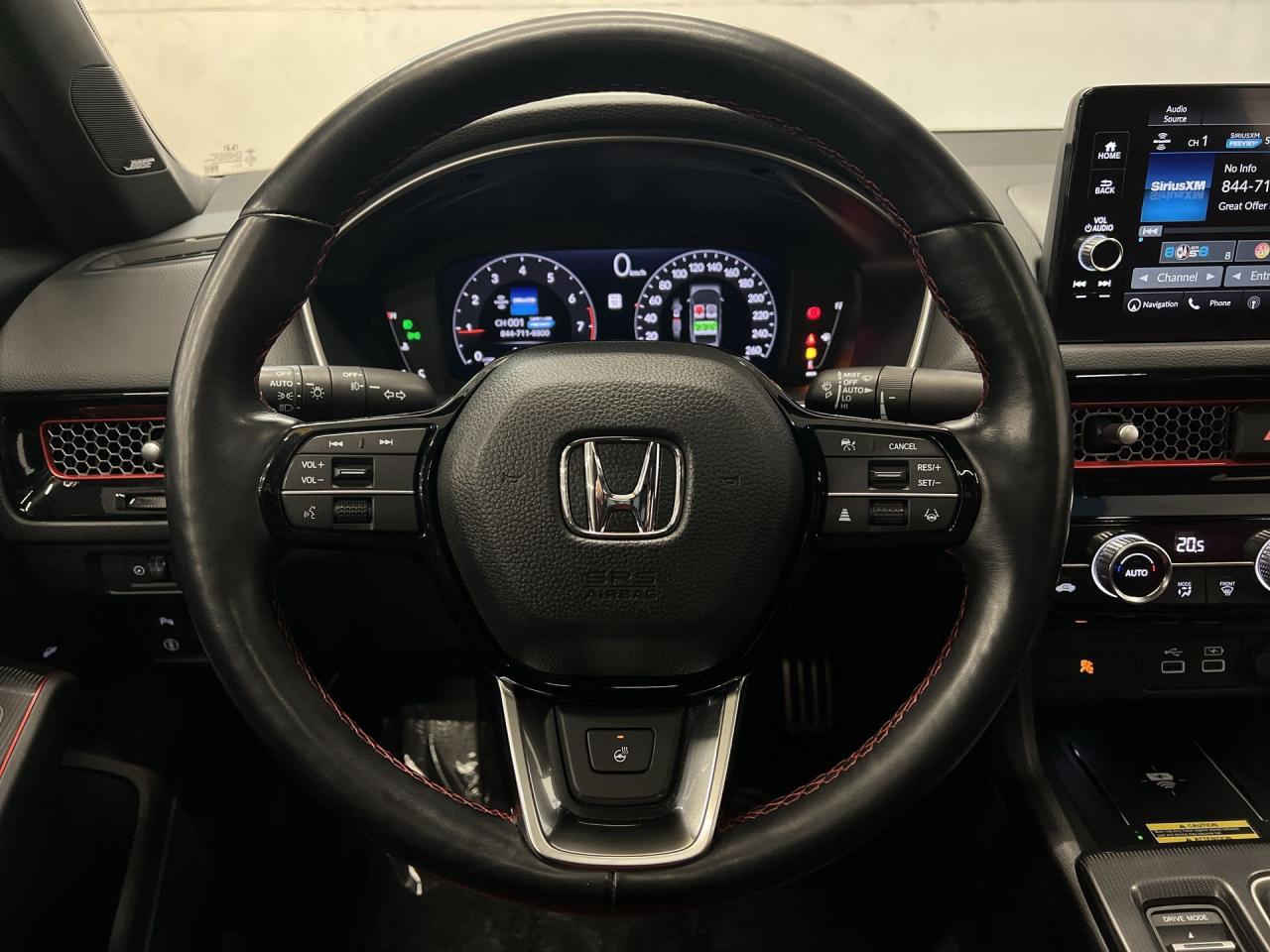 2022 Honda Civic SI | 6-SPEED | 200HP TURBO | SUNROOF | HTD SEATS Photo