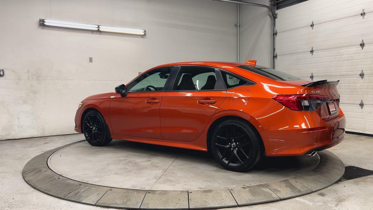 2022 Honda Civic SI | 6-SPEED | 200HP TURBO | SUNROOF | HTD SEATS Photo