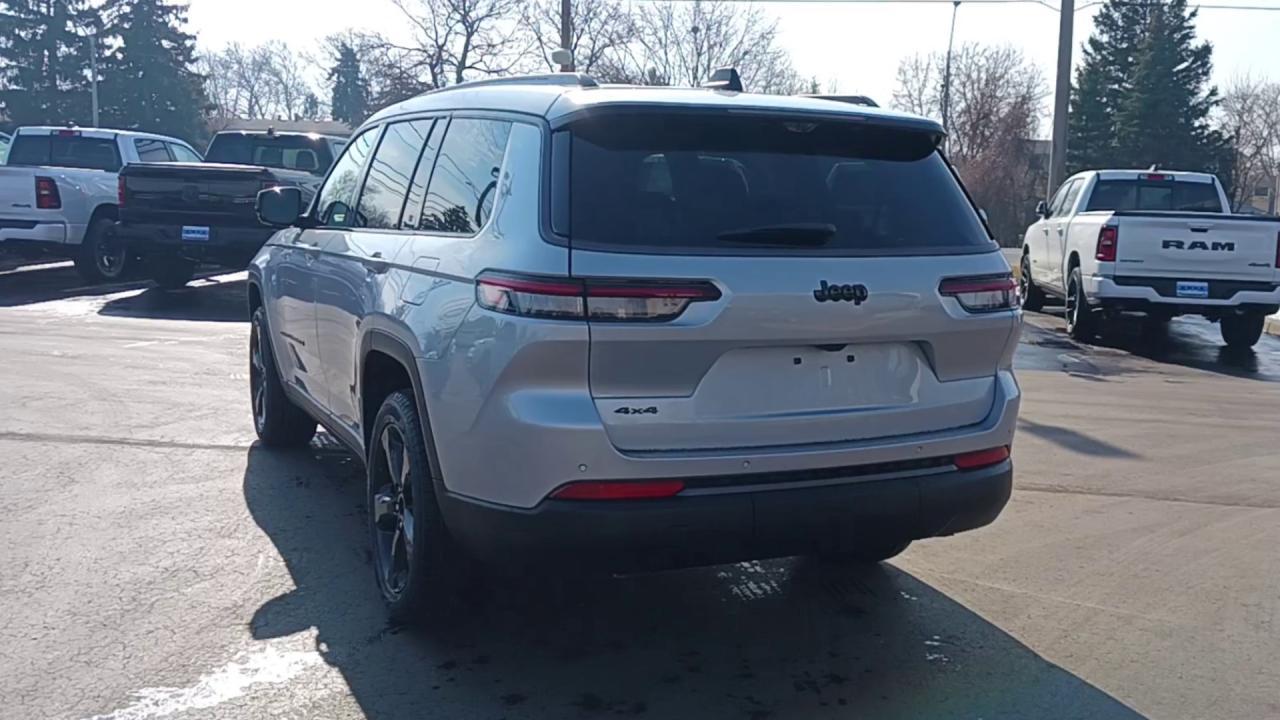 2026 Jeep Grand Cherokee L Limited 4x4 Photo