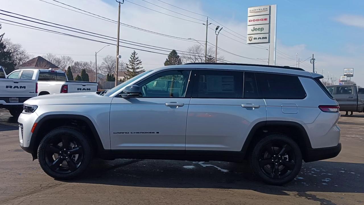 2026 Jeep Grand Cherokee L Limited 4x4 Photo