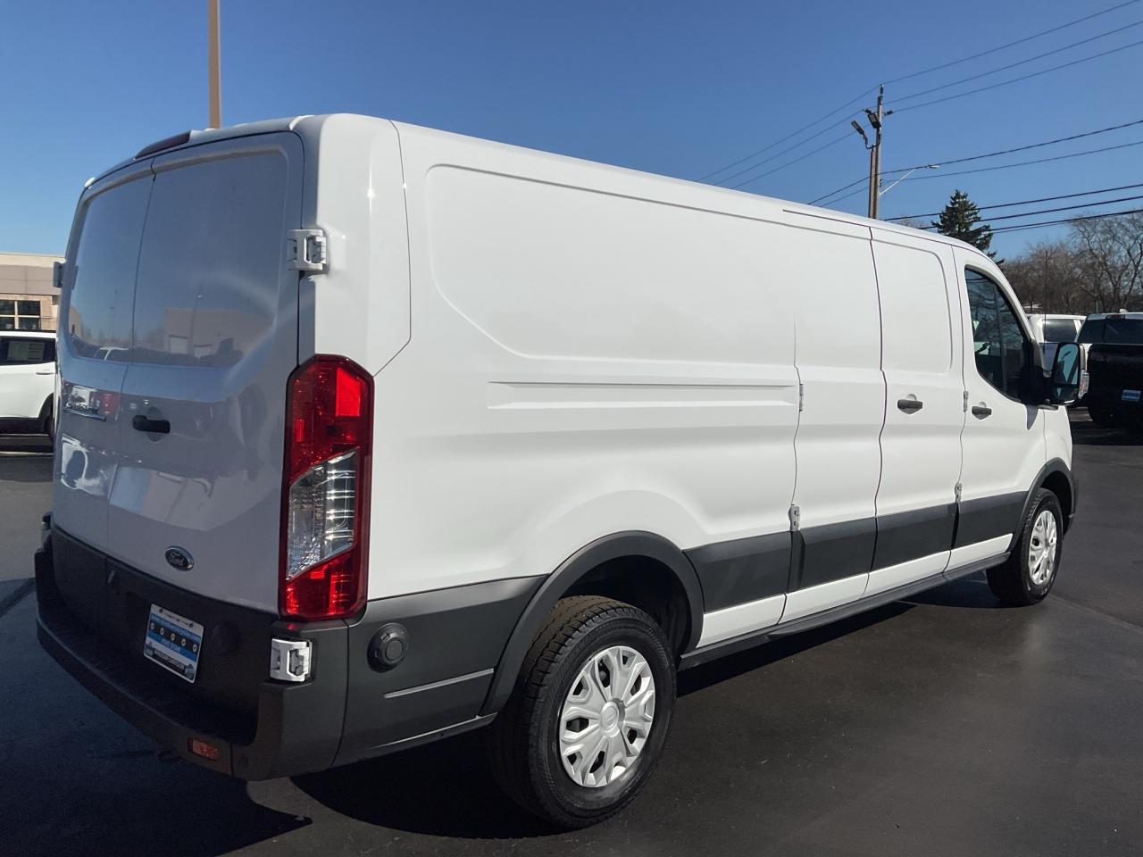 2023 Ford E-Transit Cargo Van  Photo