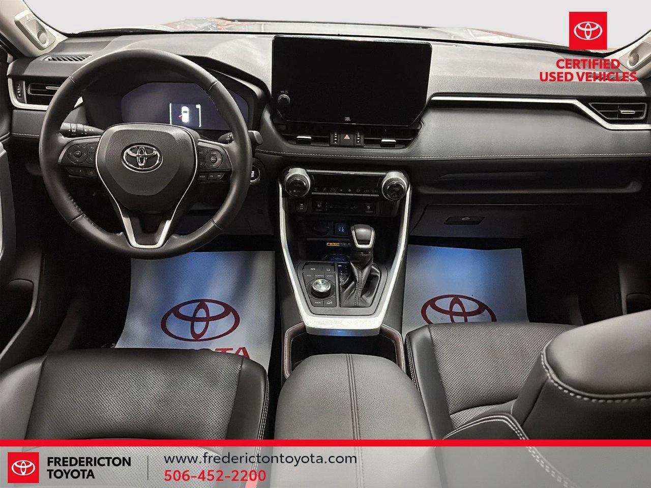 2024 Toyota RAV4 LIMITED  Photo