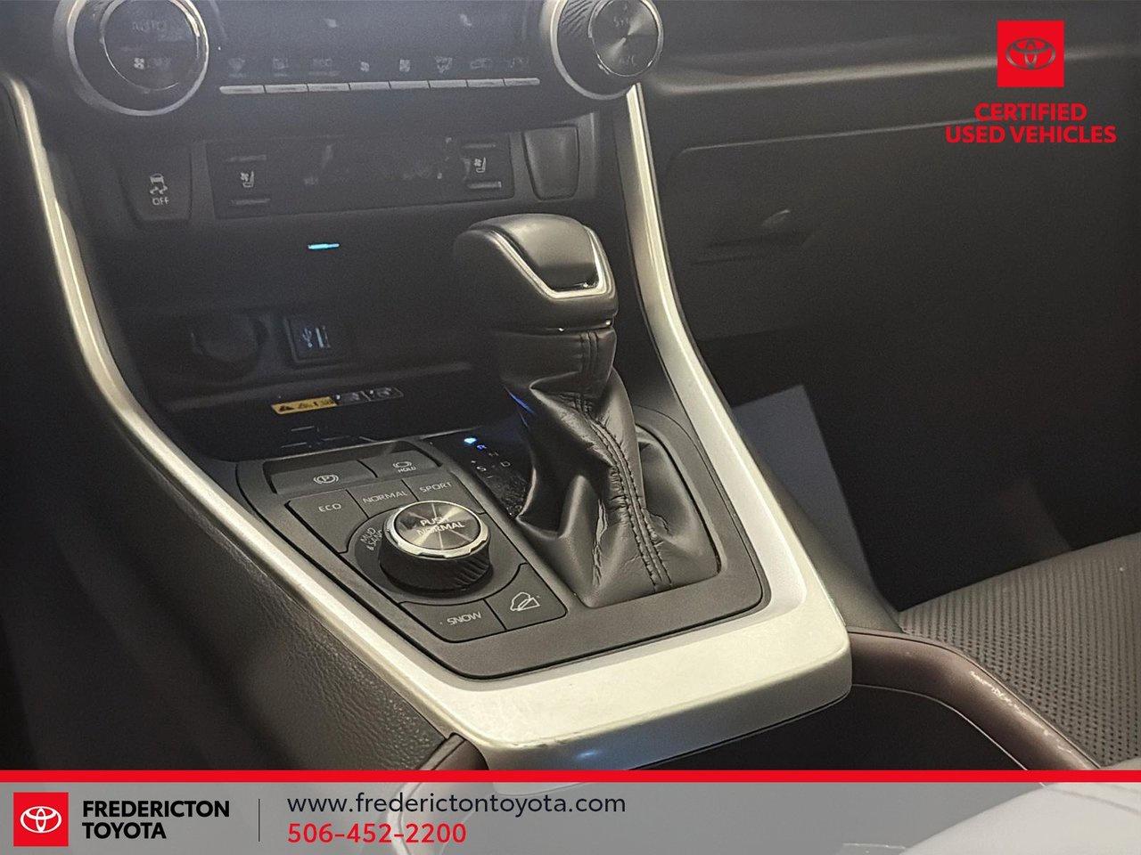 2024 Toyota RAV4 LIMITED  Photo