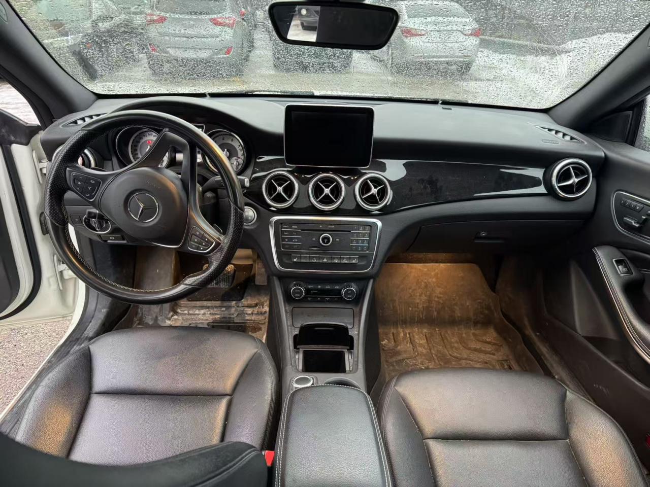 2015 Mercedes-Benz CLA-Class 4dr Sdn CLA 250 4MATIC Photo