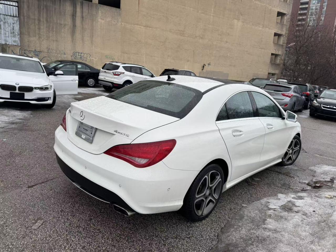 2015 Mercedes-Benz CLA-Class 4dr Sdn CLA 250 4MATIC Photo3