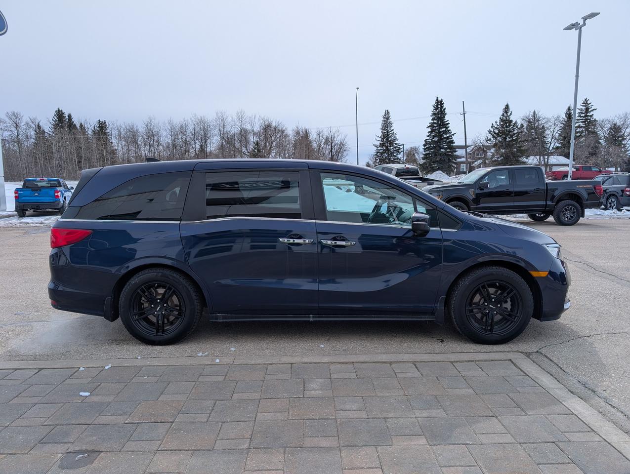 2022 Honda Odyssey EX-L NAVI Photo4