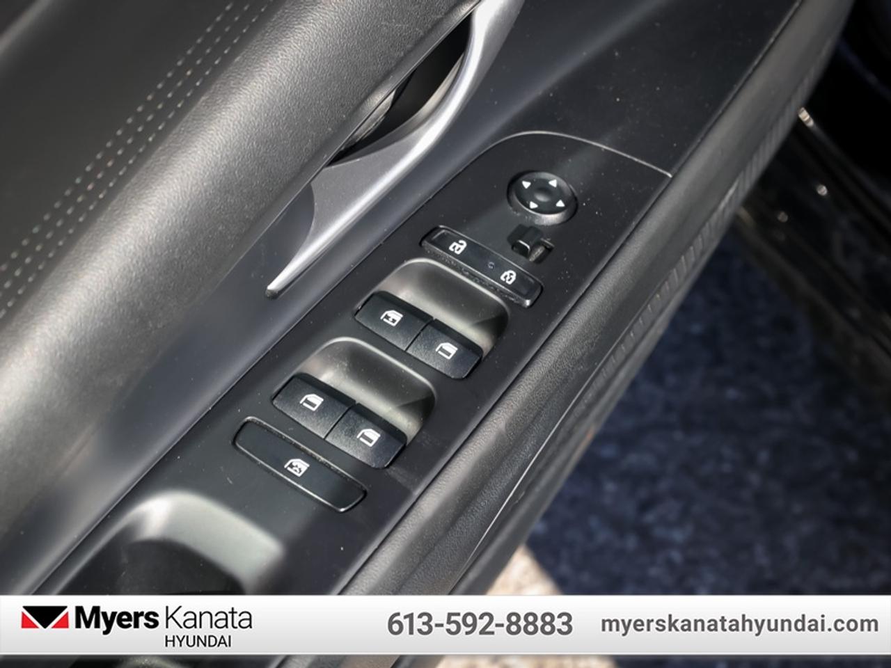 2023 Hyundai Elantra Essential  -  Heated Seats Photo