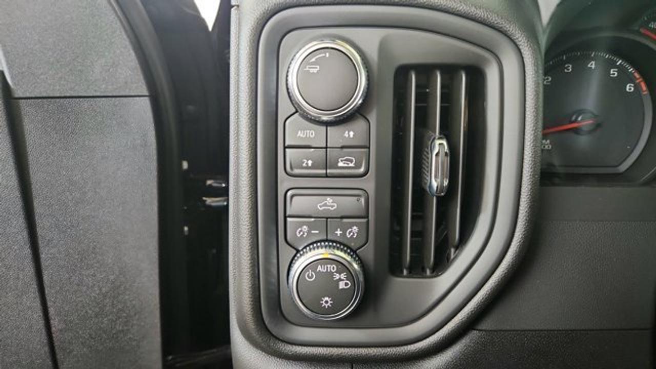 13703291