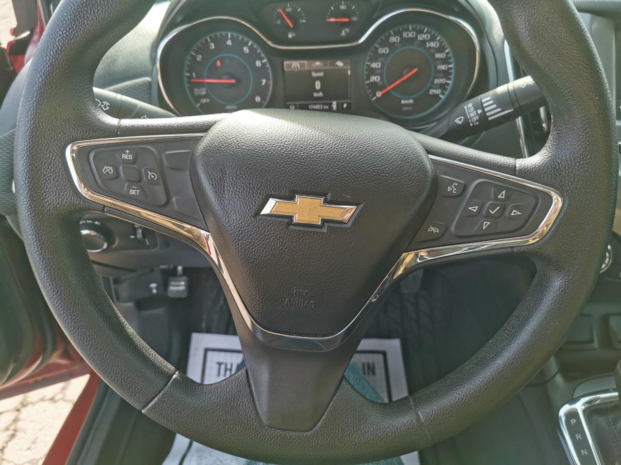 2018 Chevrolet Cruze LT Photo