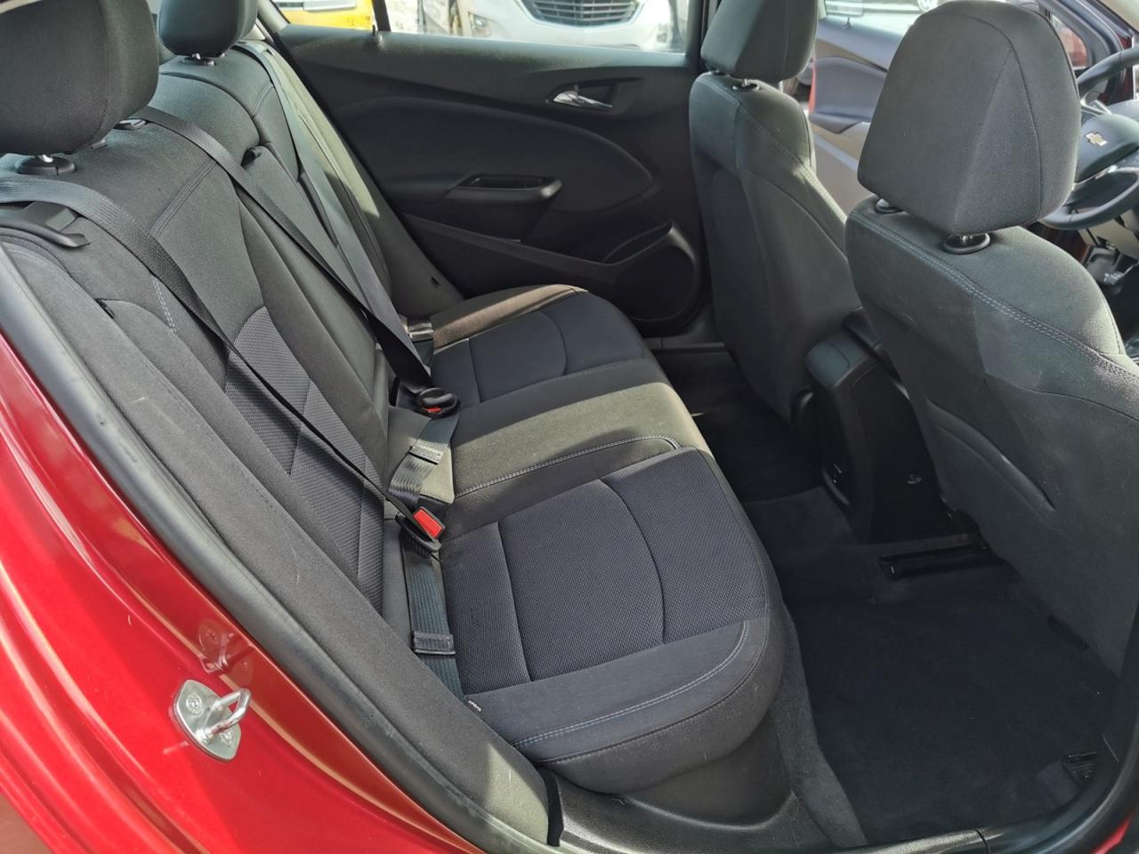 2018 Chevrolet Cruze LT Photo