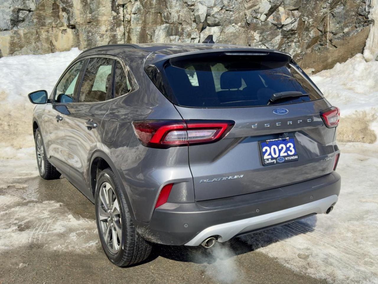 2023 Ford Escape Platinum AWD Photo