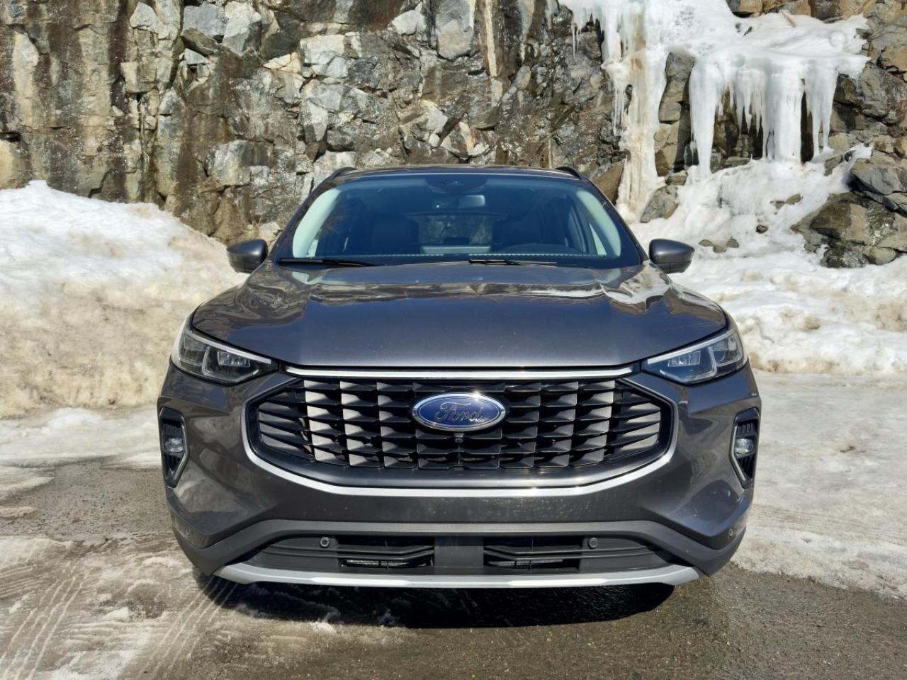 2023 Ford Escape Platinum AWD Photo