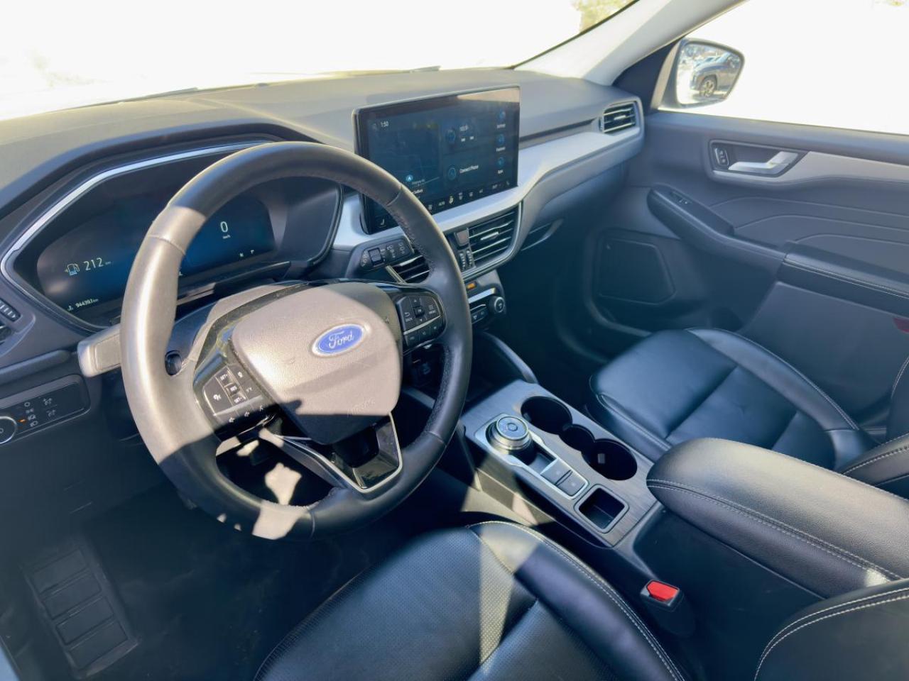 2023 Ford Escape Platinum AWD Photo