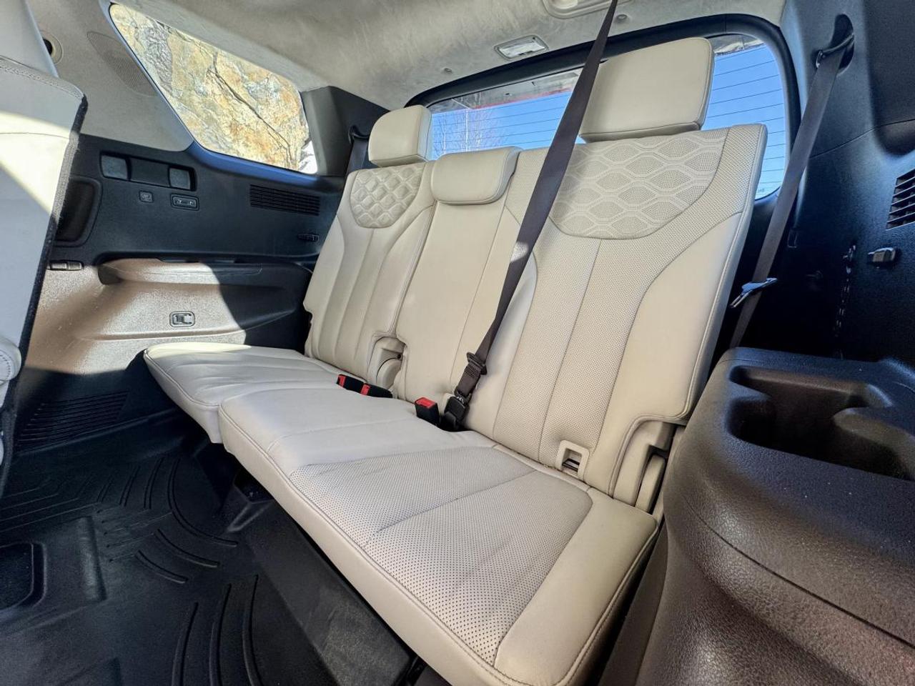 2021 Hyundai PALISADE Ultimate Calligraphy w/Beige 7-Passenger AWD Photo