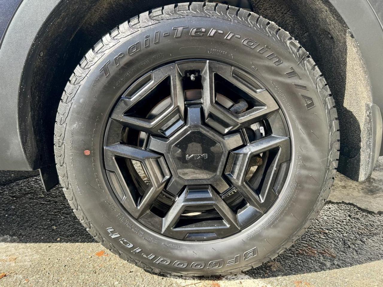 2025 Kia Sorento X-Line Limited AWD w/Black Interior Photo