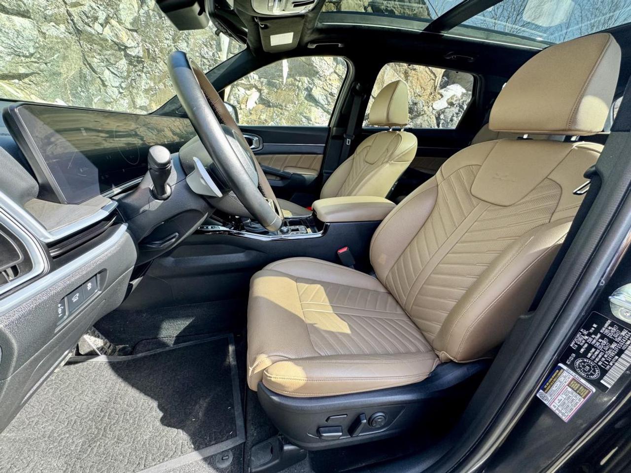 2025 Kia Sorento X-Line Limited AWD w/Black Interior Photo