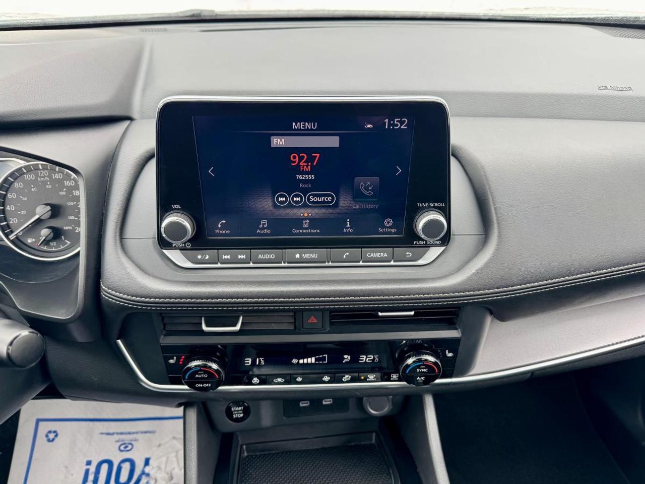 2024 Nissan Rogue AWD SV Moonroof Photo