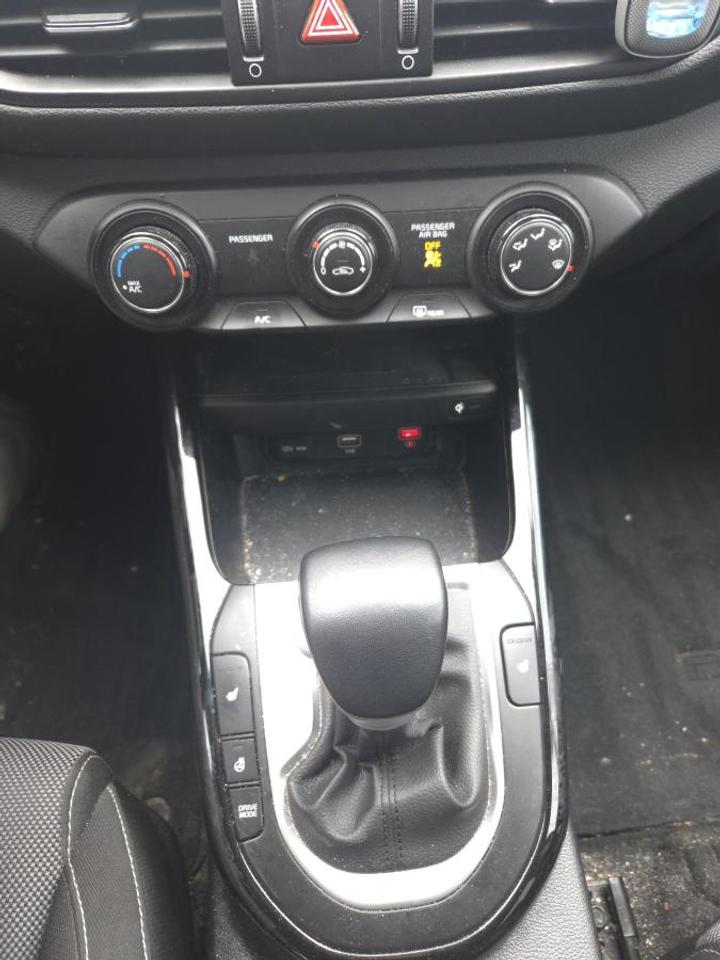 13703612