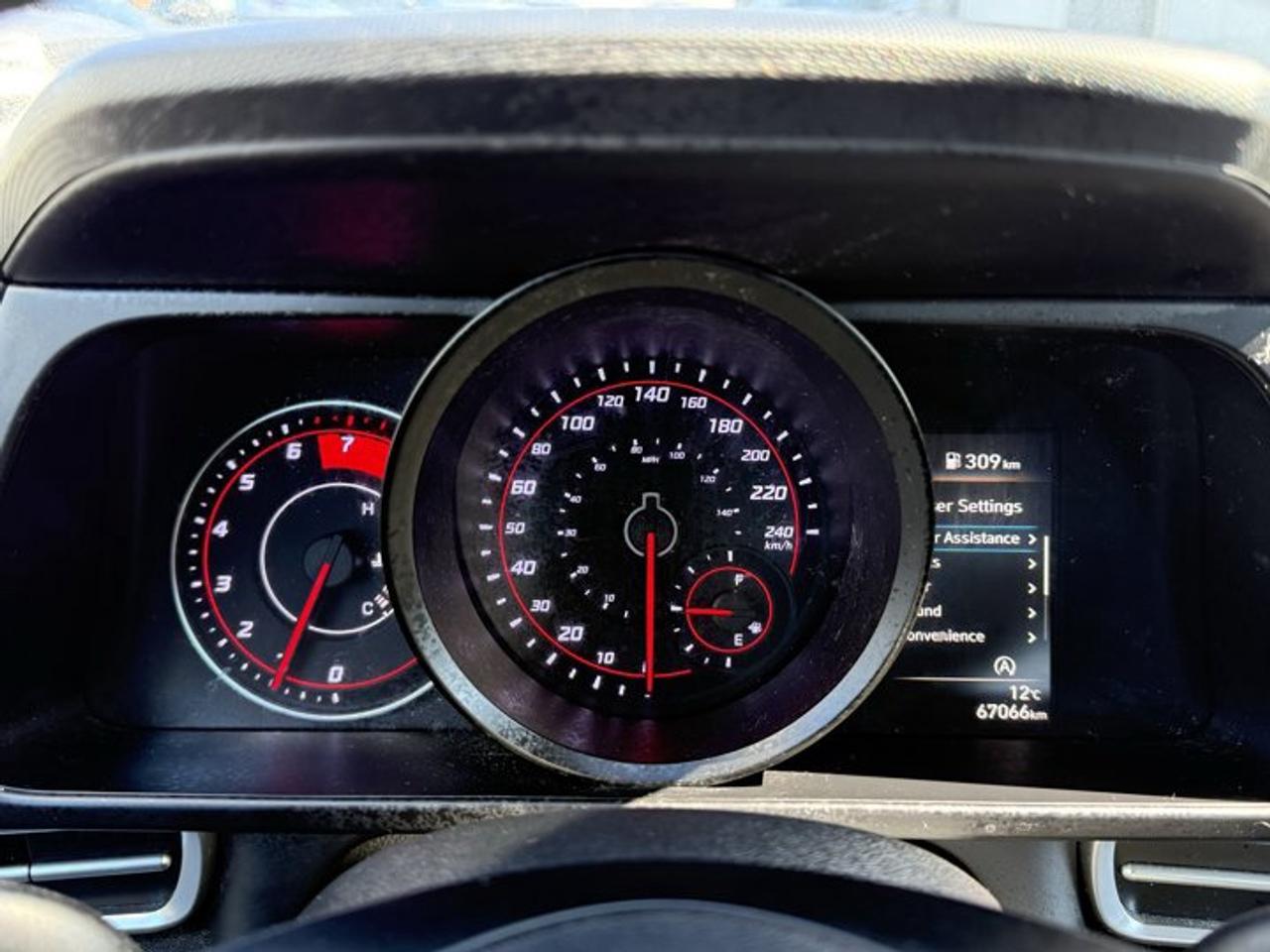 13703657
