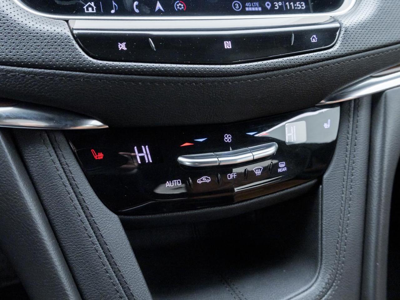 2020 Cadillac XT5 Premium Luxury AWD Photo