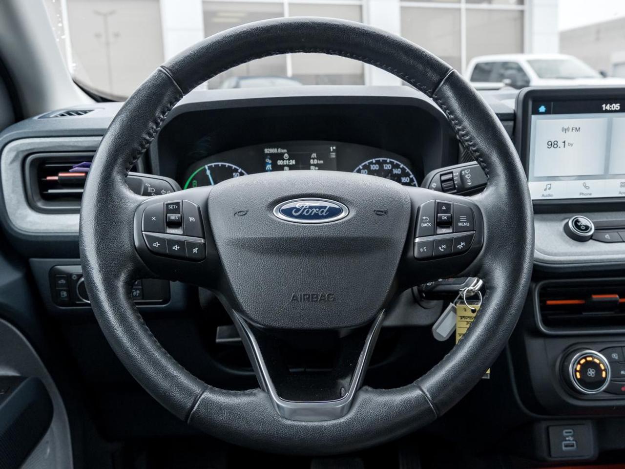 2022 Ford Maverick XLT Photo