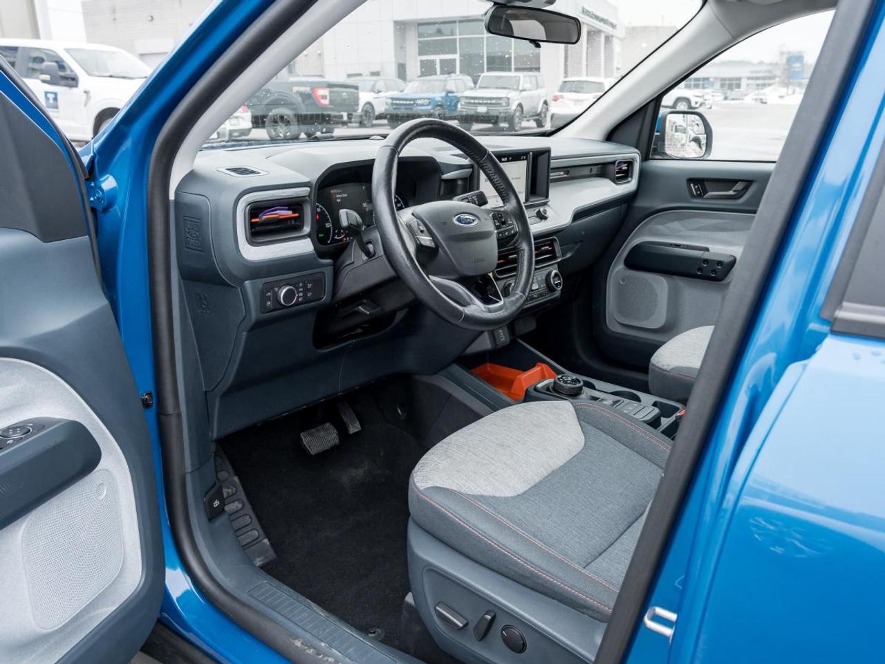 2022 Ford Maverick XLT Photo