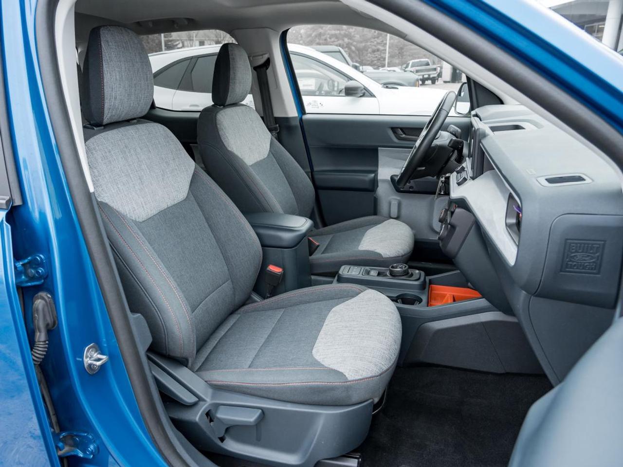 2022 Ford Maverick XLT Photo