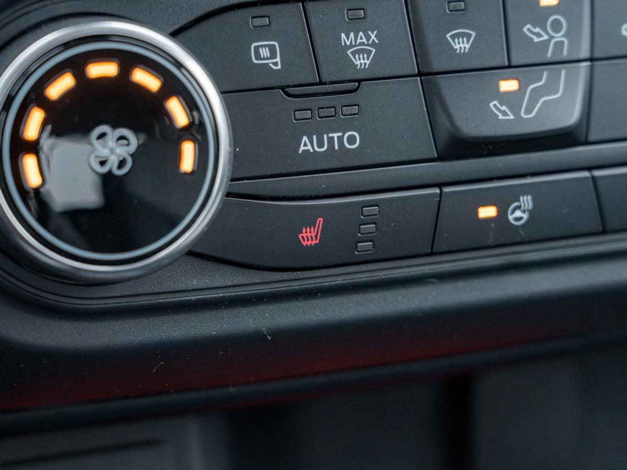 2022 Ford Maverick XLT Photo