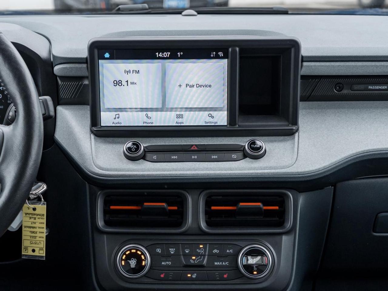 2022 Ford Maverick XLT Photo