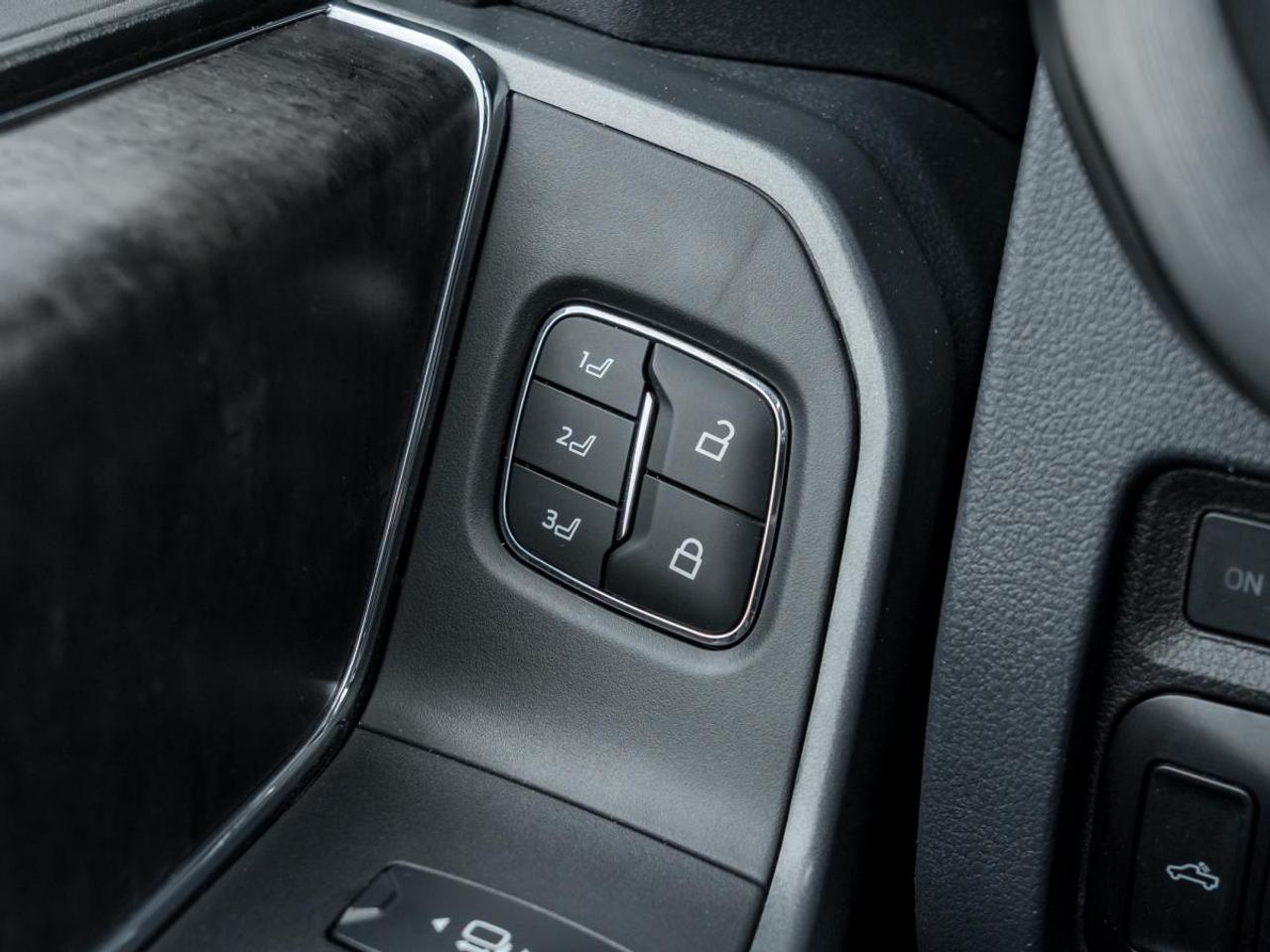 2024 Ford F-250 Super Duty SRW Lariat Photo