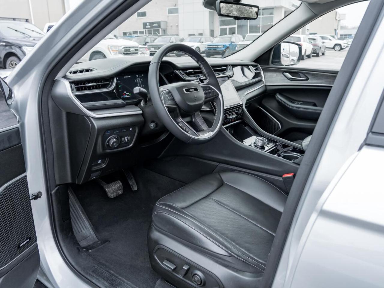 2023 Jeep Grand Cherokee 4xe BASE Photo