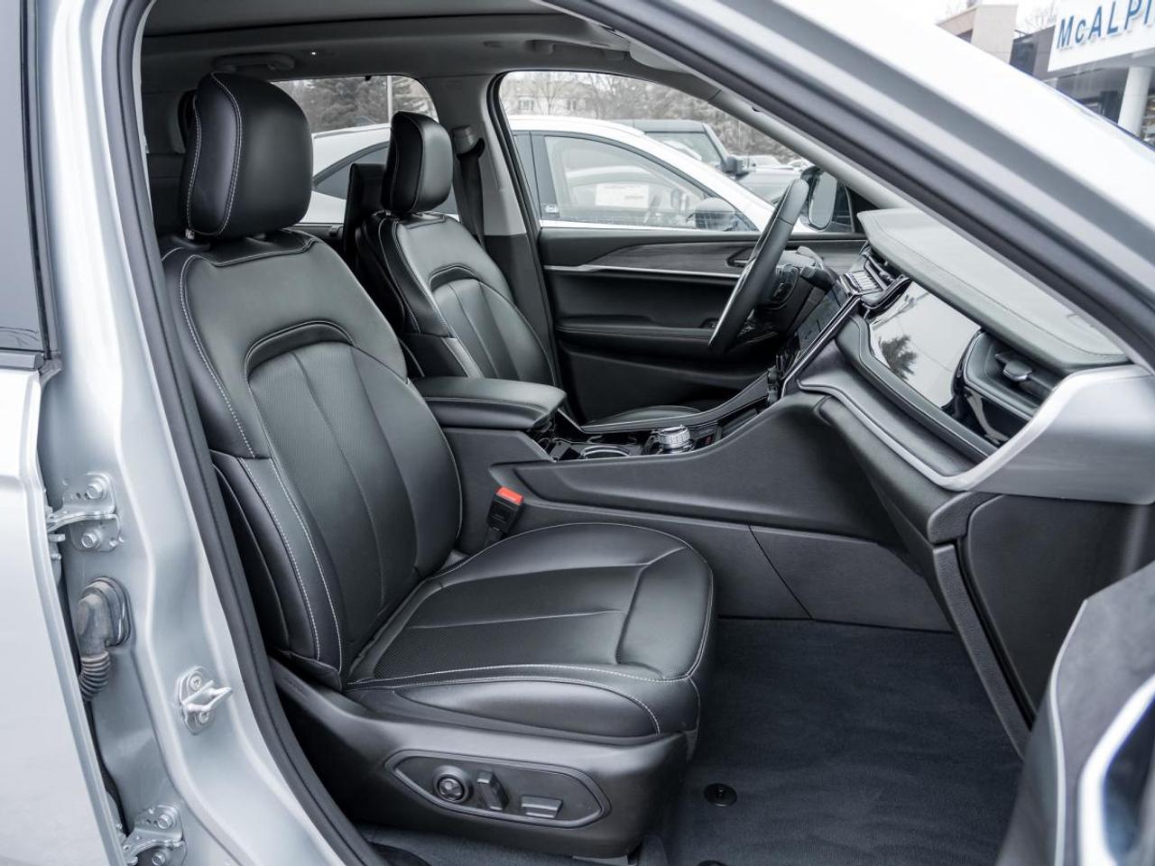 2023 Jeep Grand Cherokee 4xe BASE Photo