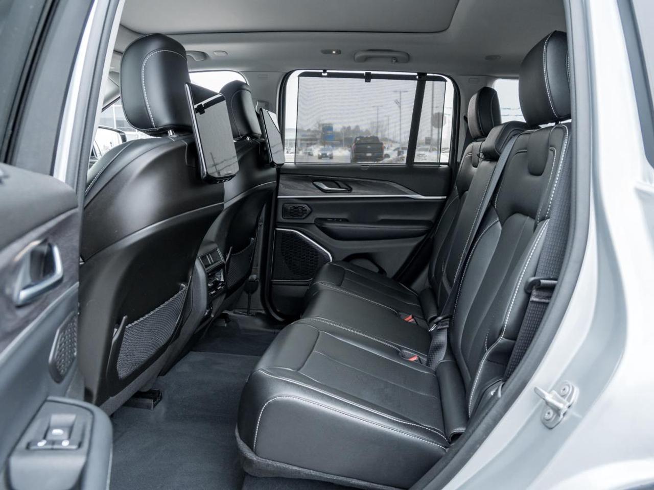 2023 Jeep Grand Cherokee 4xe BASE Photo