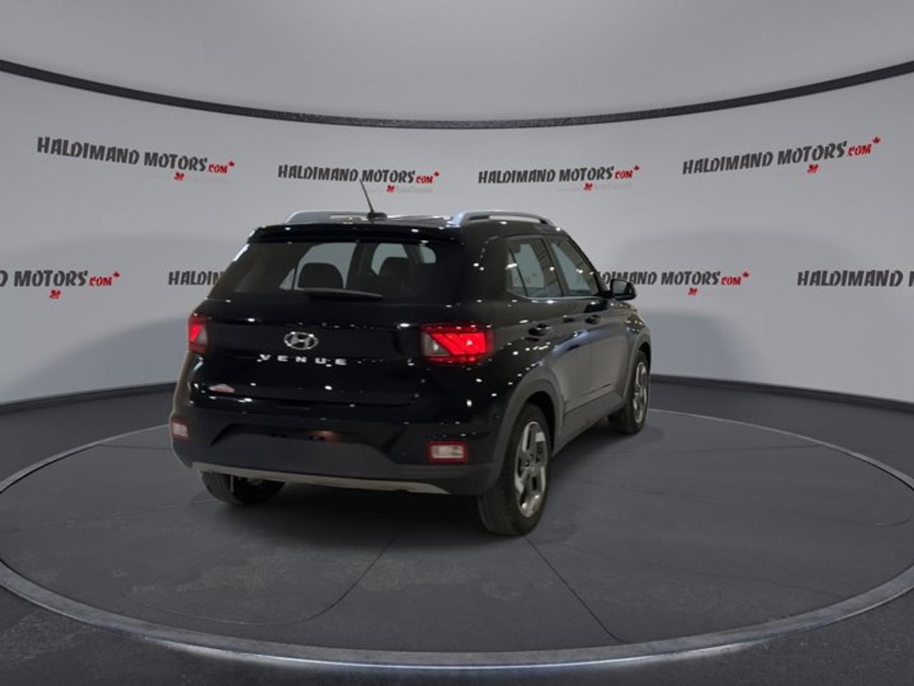 2024 Hyundai Venue Ultimate w/Black Interior| No accidents |Sunroof Photo
