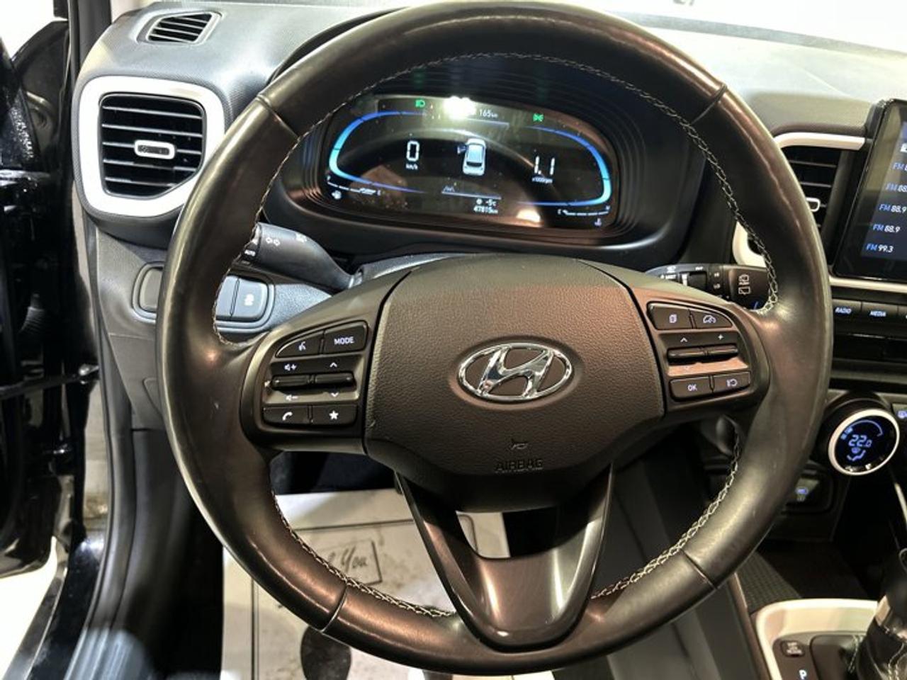 2024 Hyundai Venue Ultimate w/Black Interior| No accidents |Sunroof Photo