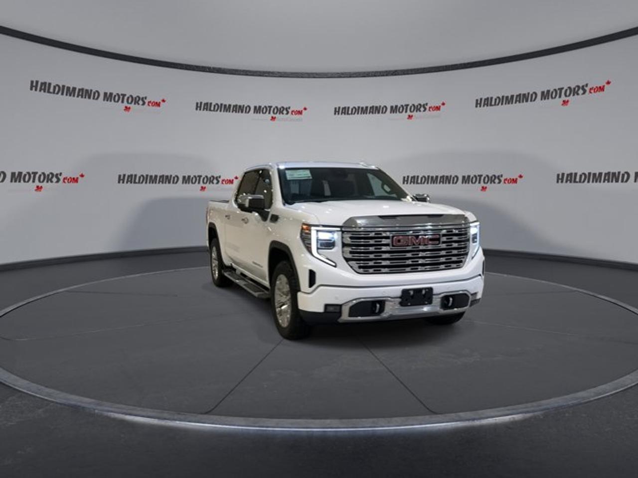 2022 GMC Sierra 1500 Denali Crew Cab 4WD | No accidents Photo