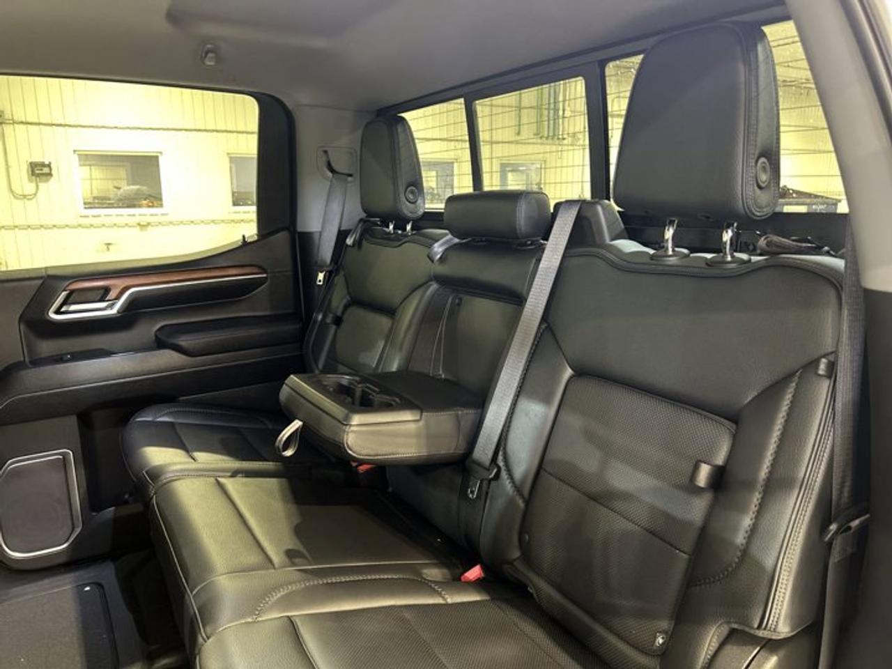 2022 GMC Sierra 1500 Denali Crew Cab 4WD | No accidents Photo