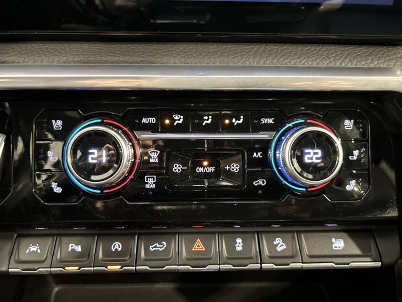 2022 GMC Sierra 1500 Denali Crew Cab 4WD | No accidents Photo