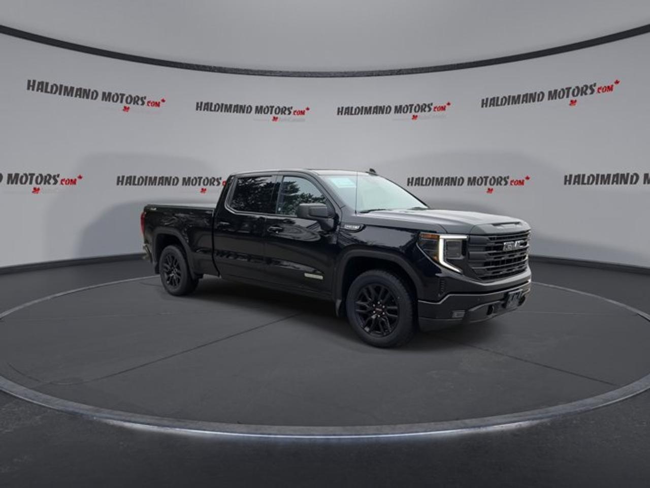 2024 GMC Sierra 1500 Elevation Crew Cab 4WD | One owner |No accidents Photo