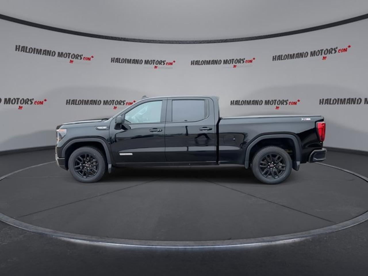 2024 GMC Sierra 1500 Elevation Crew Cab 4WD | One owner |No accidents Photo4