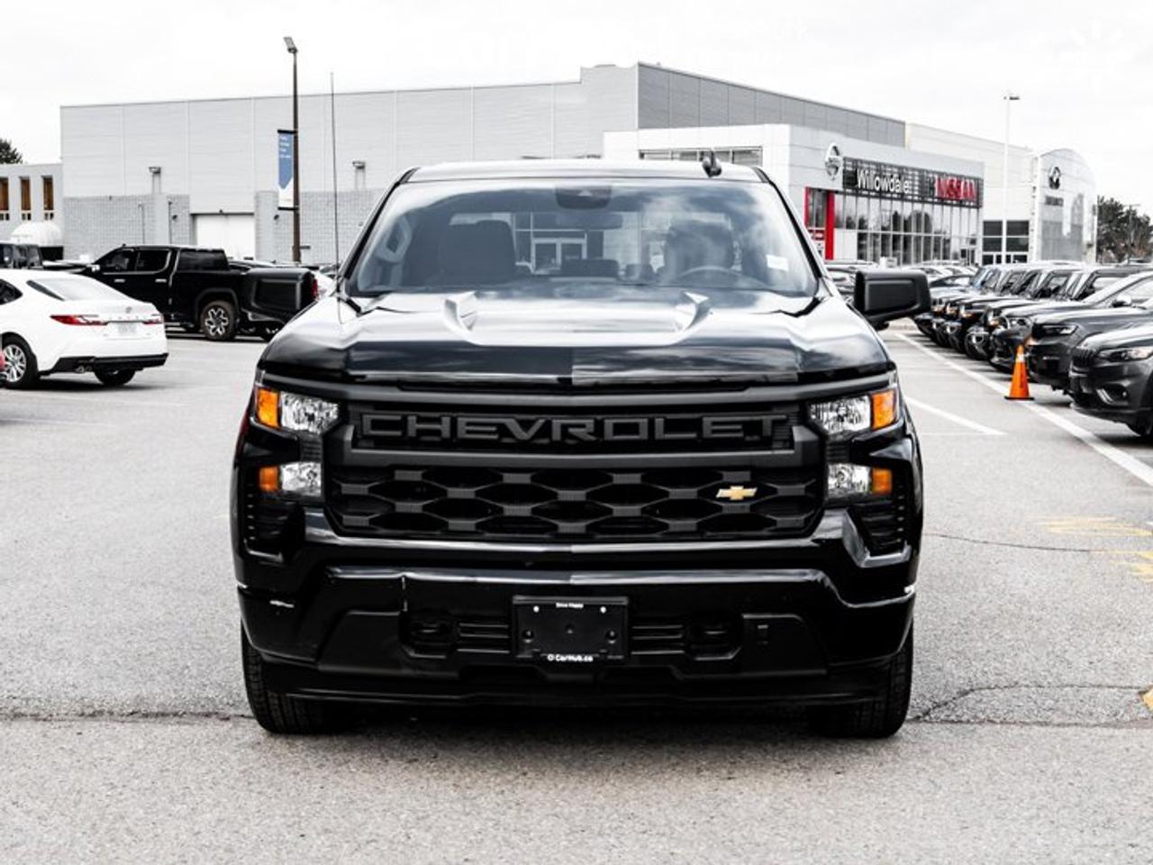 2024 Chevrolet Silverado 1500 Custom 147'' 6 Passenger Tonneau Cover Apple CarPlay Android Auto Photo