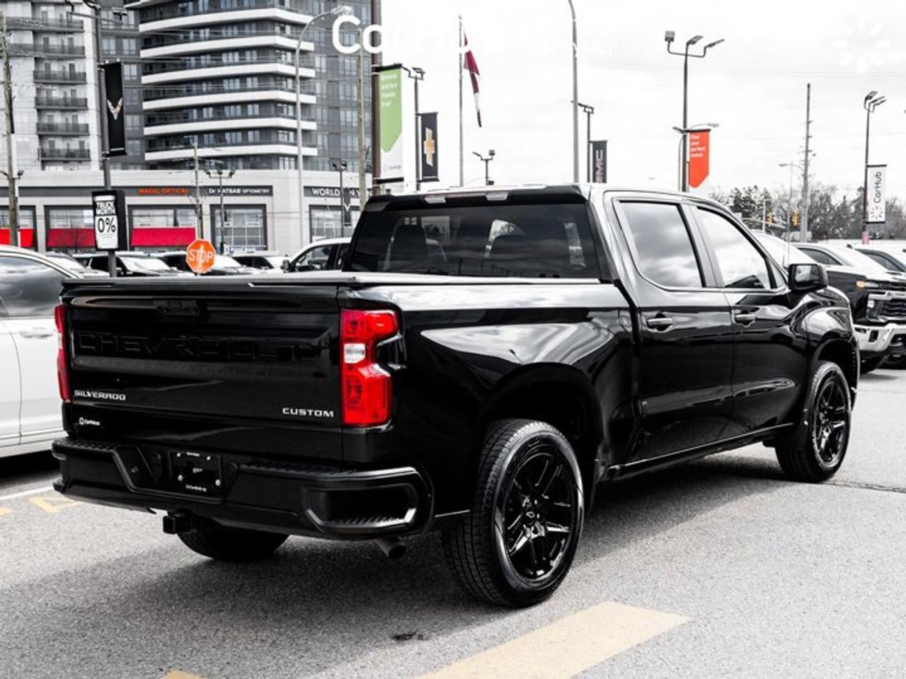 2024 Chevrolet Silverado 1500 Custom 147'' 6 Passenger Tonneau Cover Apple CarPlay Android Auto Photo